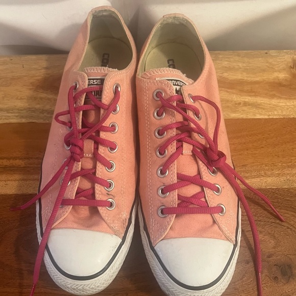 Converse sneakers - Picture 1 of 3